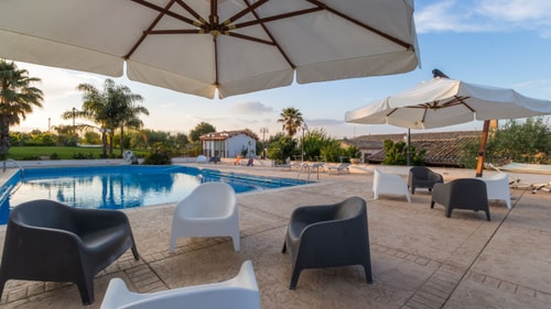 Villa Vista Serena, Traditional Estate in Rural Modica 35 Villas in Italy