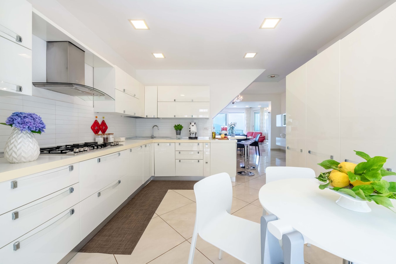 Villa Carlotta, with private pool and sea views 9 Villas in Italy