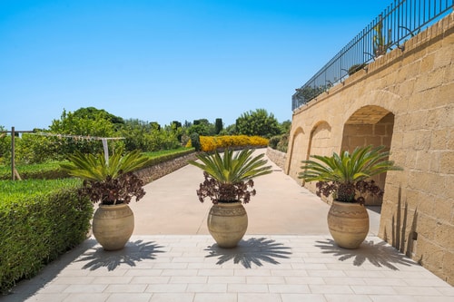 Villa Crisantemo – Noto Area 58 Villas in Italy