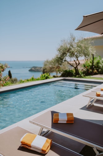 Villa Donita - Lakeside villa with pool 46 Villas in Italy