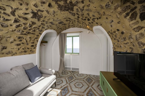Isola del Poeta, Private Island with Pool & Chef 40 Villas in Italy
