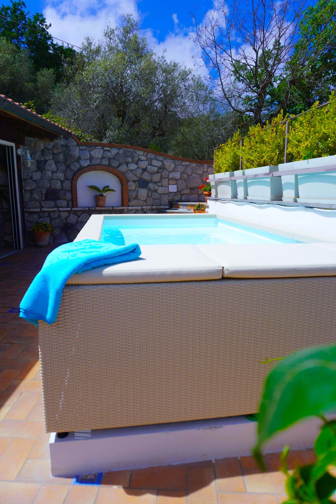 Villa Lucinda - House with stunning views 2 Villas in Italy