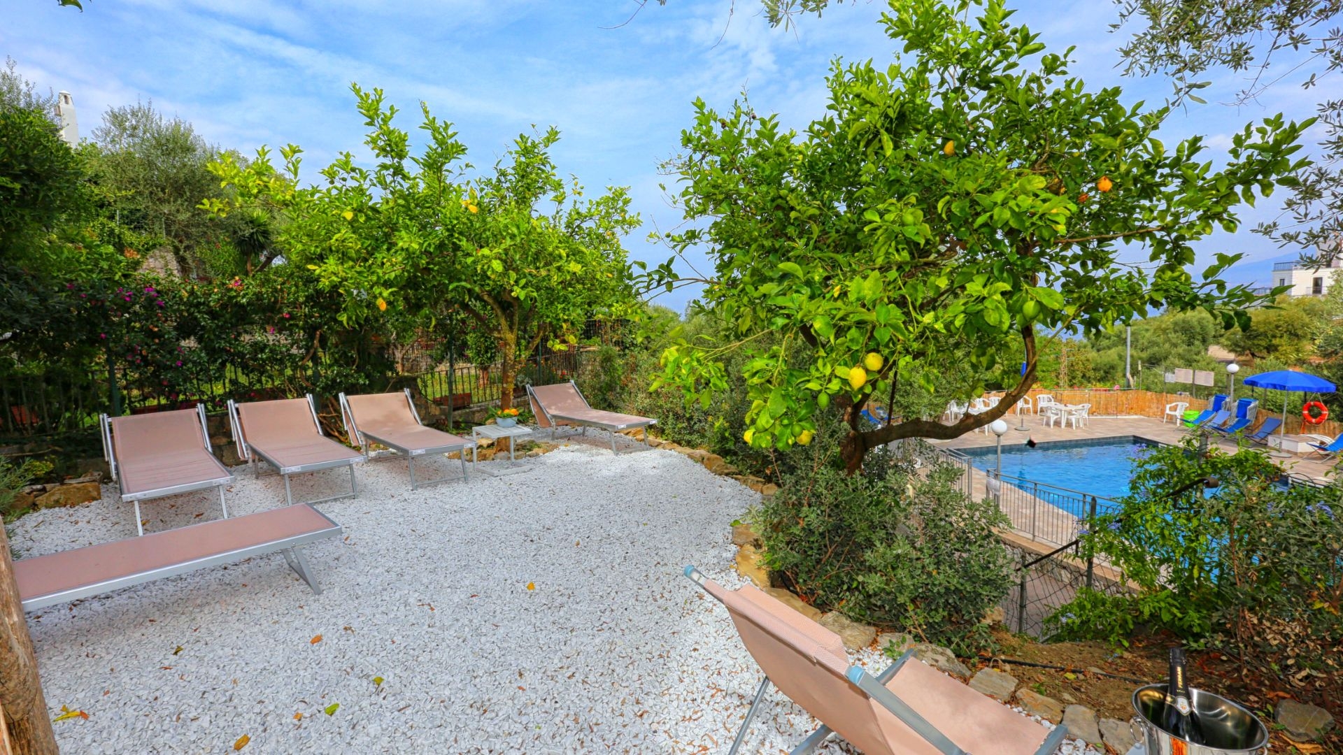 Villa Priora with shared pool 4 Villas in Italy