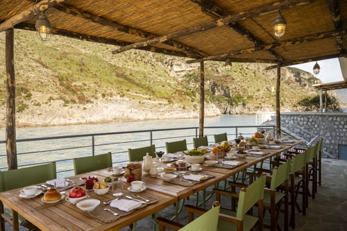 Isola del Poeta, Private Island with Pool & Chef 52 Villas in Italy