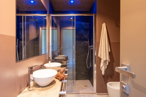 Villa Il Lago, Retreat with Heated Infinity Pool 30 Villas in Italy