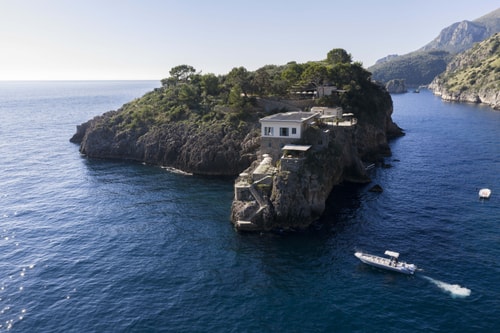 Isola del Poeta, Private Island with Pool & Chef 61 Villas in Italy