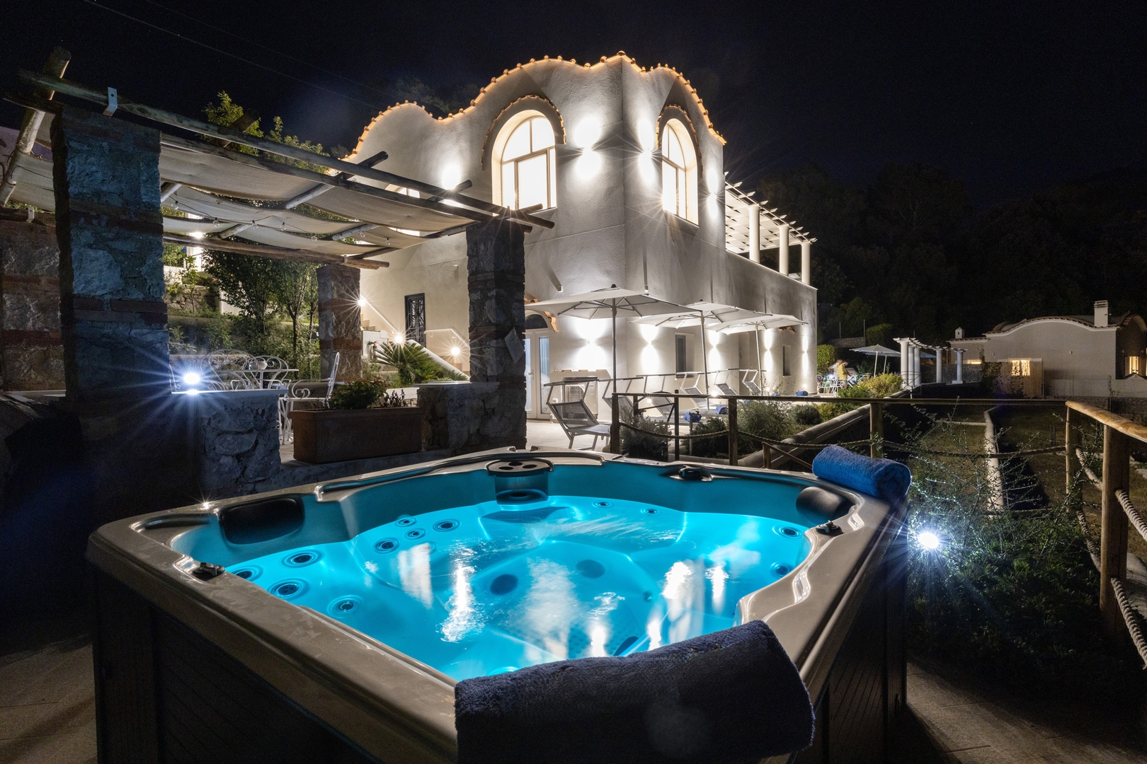Villa  Olivia –  Anacapri area 28 Villas in Italy