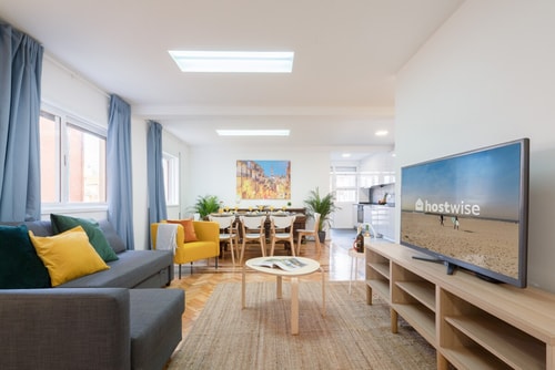 Spacious Fresh Flat w/ Terrace | Sea by HostWise Host Wise Booking