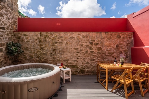2 Comfy Flats | Jacuzzi & Terrace by HostWise Host Wise Booking