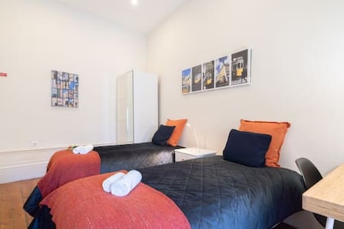 4 Big Historical Rooms | Terrace by HostWise Host Wise Booking