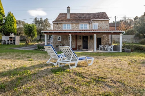 HostWise - Rustic Adorable House in Old Village Host Wise Booking
