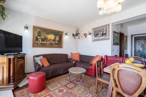 Sunny Vintage Apartment at the Beach by Host Wise Host Wise Booking