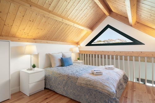 HostWise - Lovely Duplex Flat Host Wise Booking