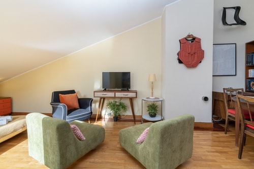 HostWise - Seaside Beach Flat Host Wise Booking