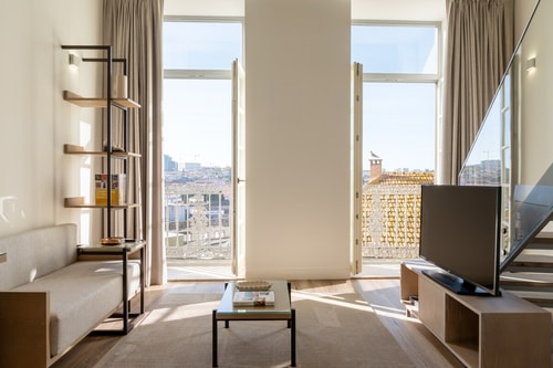 Chic Palace Duplex w/ Balcony by HostWise Host Wise Booking