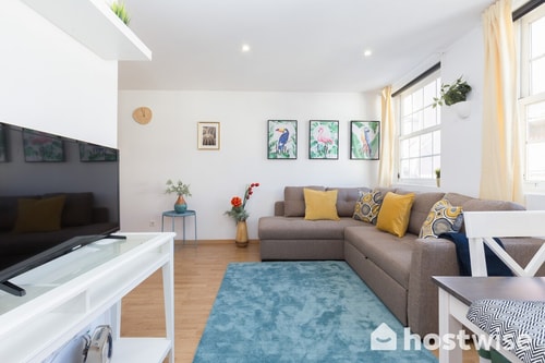 HostWise - Downtown Cosy Flat by Host Wise Host Wise Booking