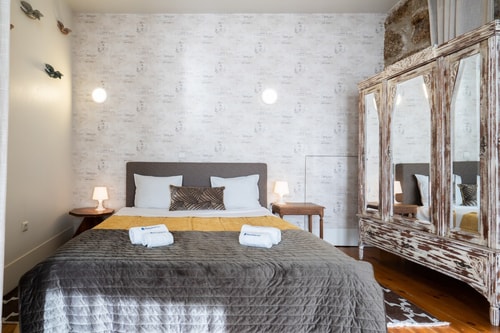 Gorgeous Flat w/ Balcony by HostWise Host Wise Booking