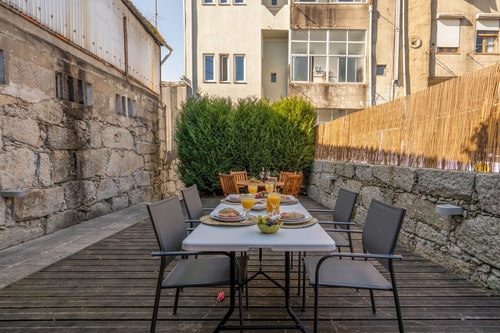 Tiny Bright Room | Terrace by HostWise Host Wise Booking
