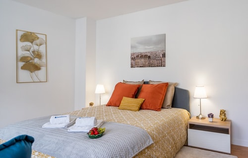 Sunny Comfy Flat | Prime Location by HostWise Host Wise Booking