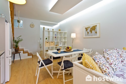 HostWise - Charmy Sunny Duplex | City Center Host Wise Booking