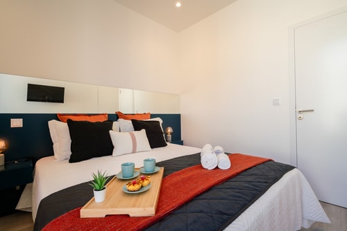 HostWise - Seaside Trendy Flat Host Wise Booking