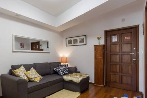 2 Comfy Bright Flats w/ Netflix by Host Wise Host Wise Booking