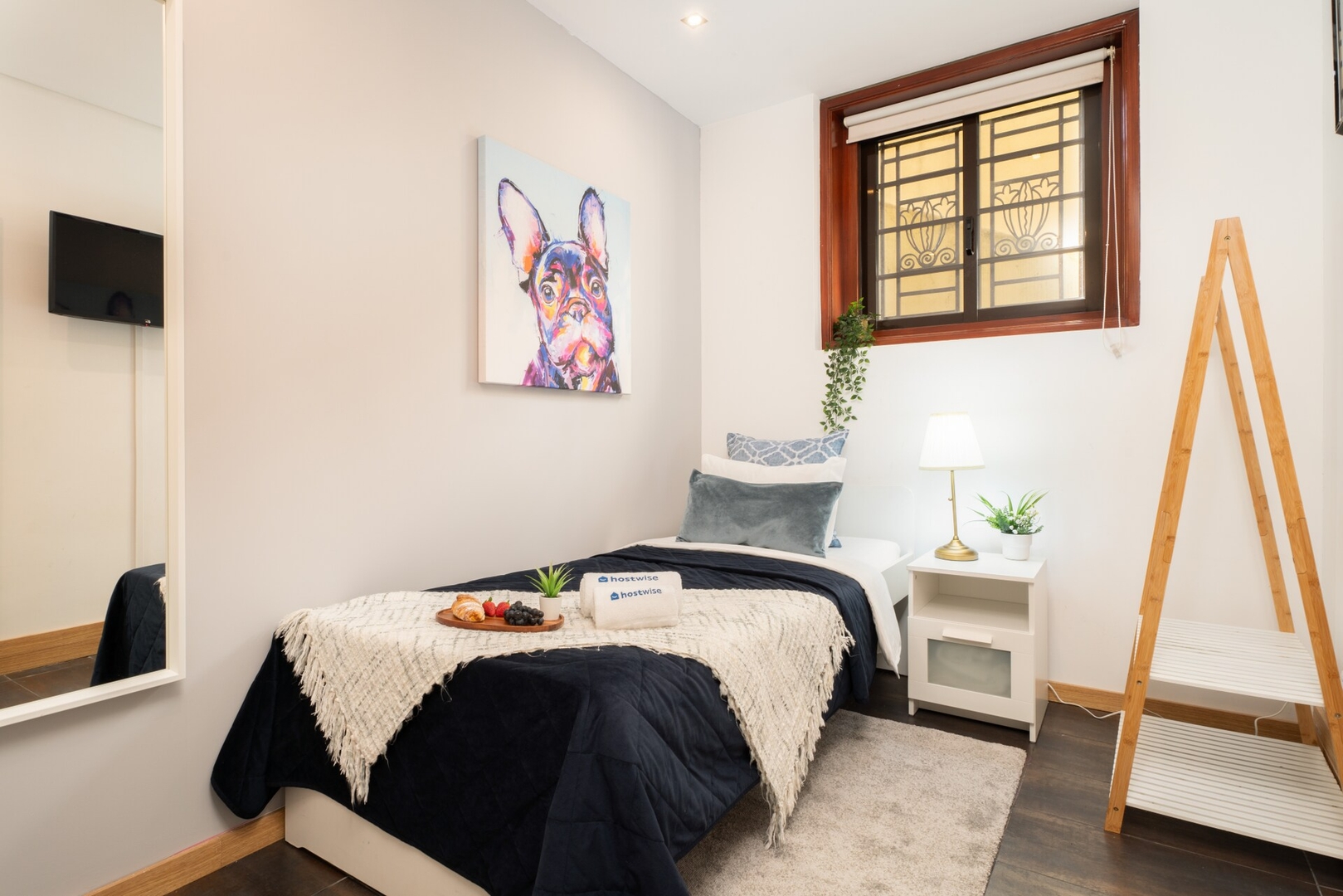 Host Wise - Charming Spacious Duplex House 9 Host Wise Booking