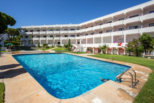 HostWise - Trendy Amazing Flat | Pool Host Wise Booking