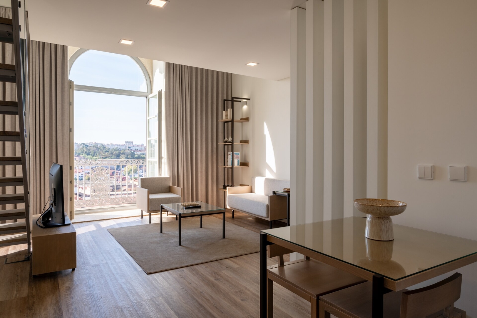 Host Wise - Fervença Boutique Palace 12 6 Host Wise Booking