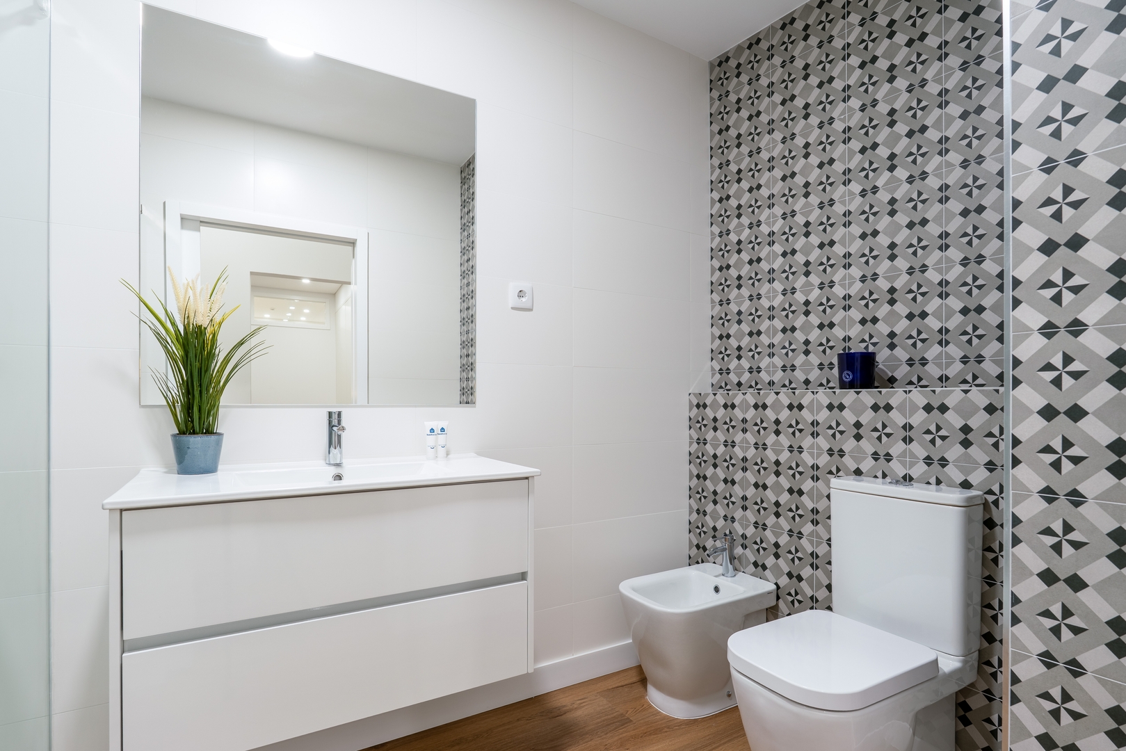 Open-Plan Apartment in Downtown Porto by HostWise 30 Host Wise Booking