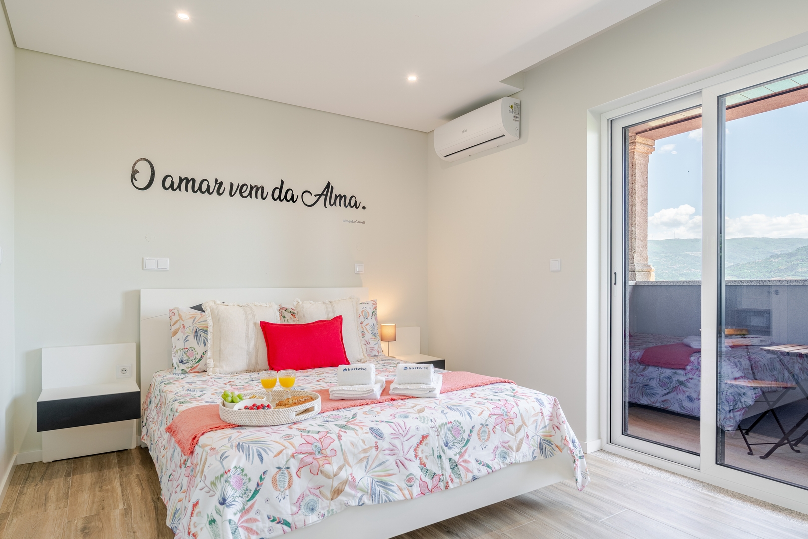 HostWise - 10BR Douro Villa with Pool 21 Host Wise Booking