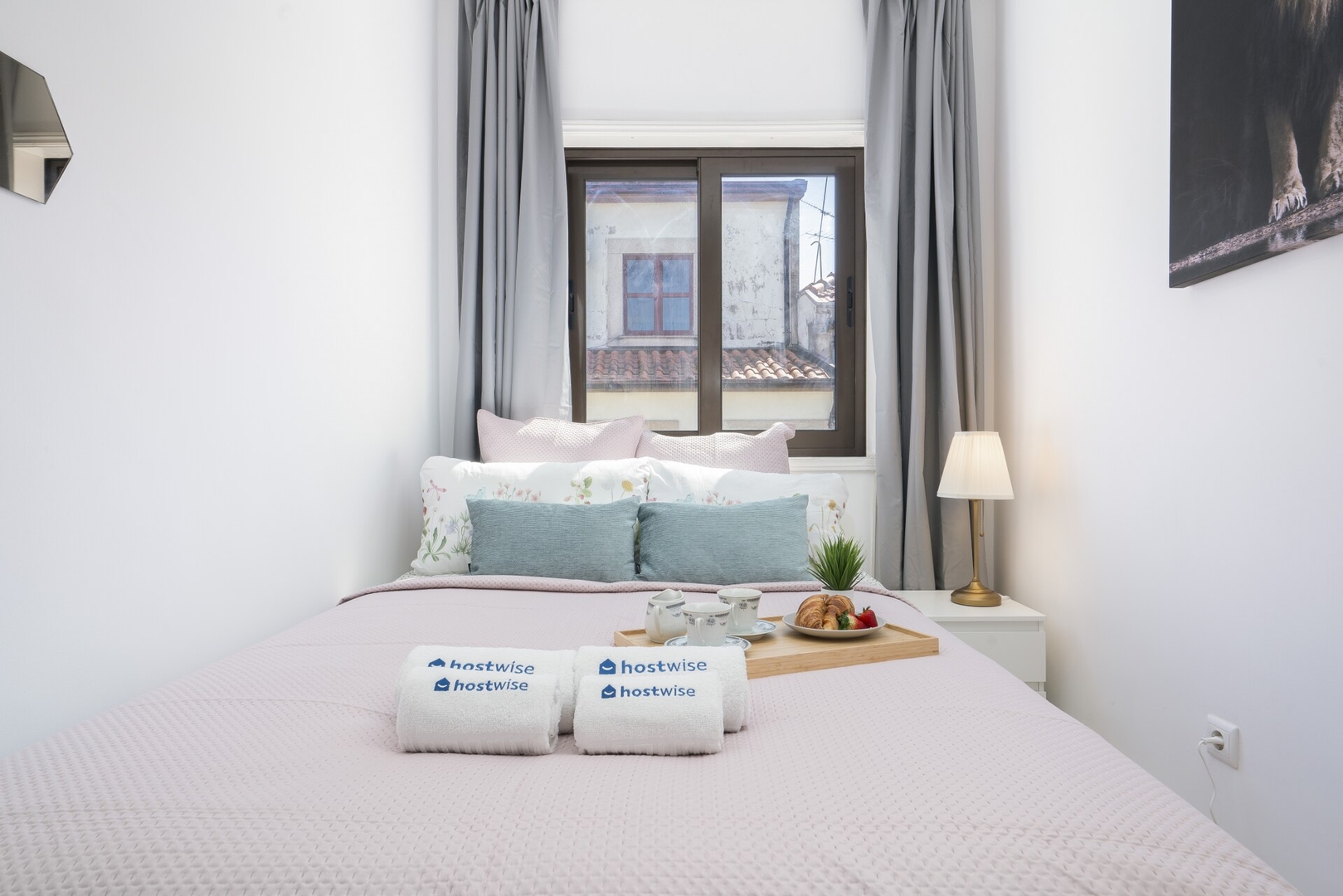 Host Wise - Comfy Minimalist Flat 2 Host Wise Booking