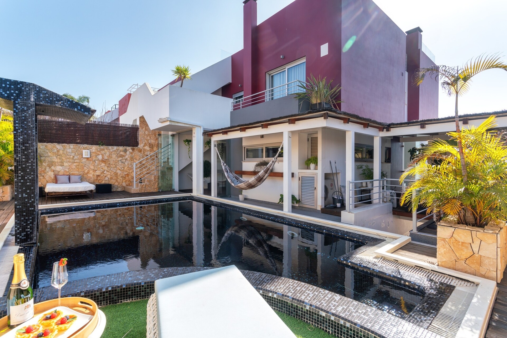 Host Wise - Luxurious House with Private Salt Pool 8 Host Wise Booking