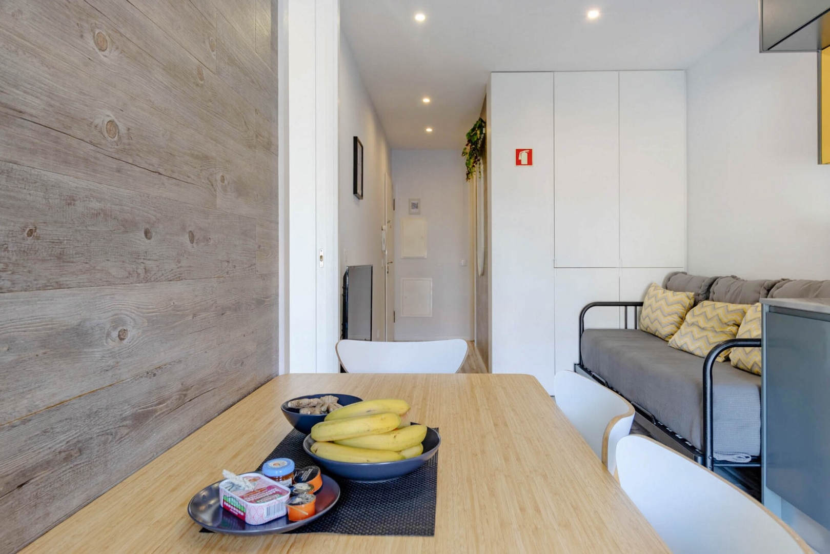 Modern & Stylish Flat w/ Balcony by HostWise 14 Host Wise Booking