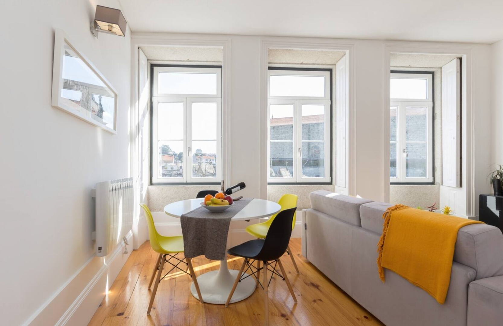 Central Sunny Flat - Prime Location by HostWise 4 Host Wise Booking