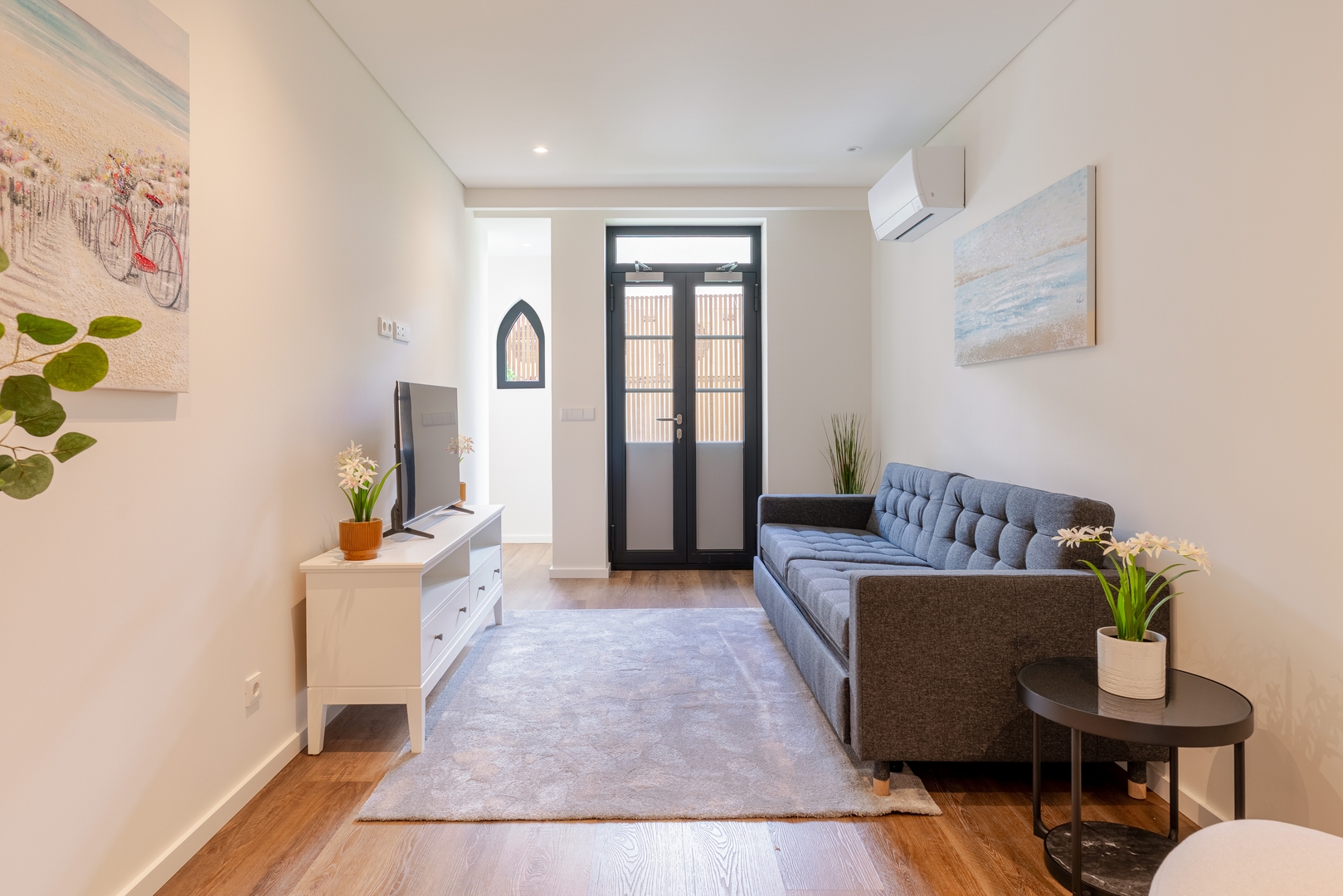 Jacuzzi Retreat in Heart of Porto by HostWise 35 Host Wise Booking