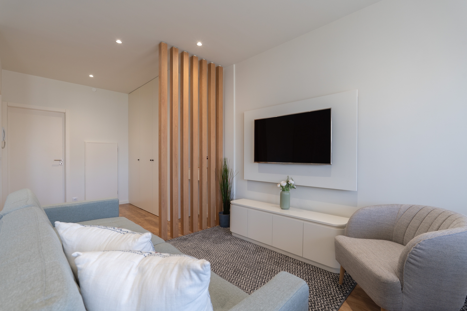 Central & Stylish Apartment by HostWise 24 Host Wise Booking