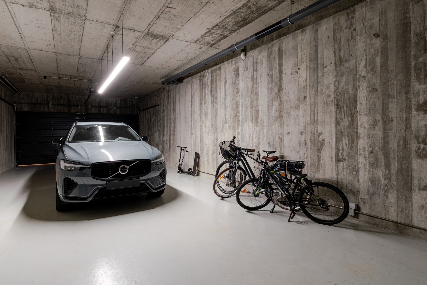 Grand Villa w/ Pool, Garden & Garage by HostWise 59 Host Wise Booking