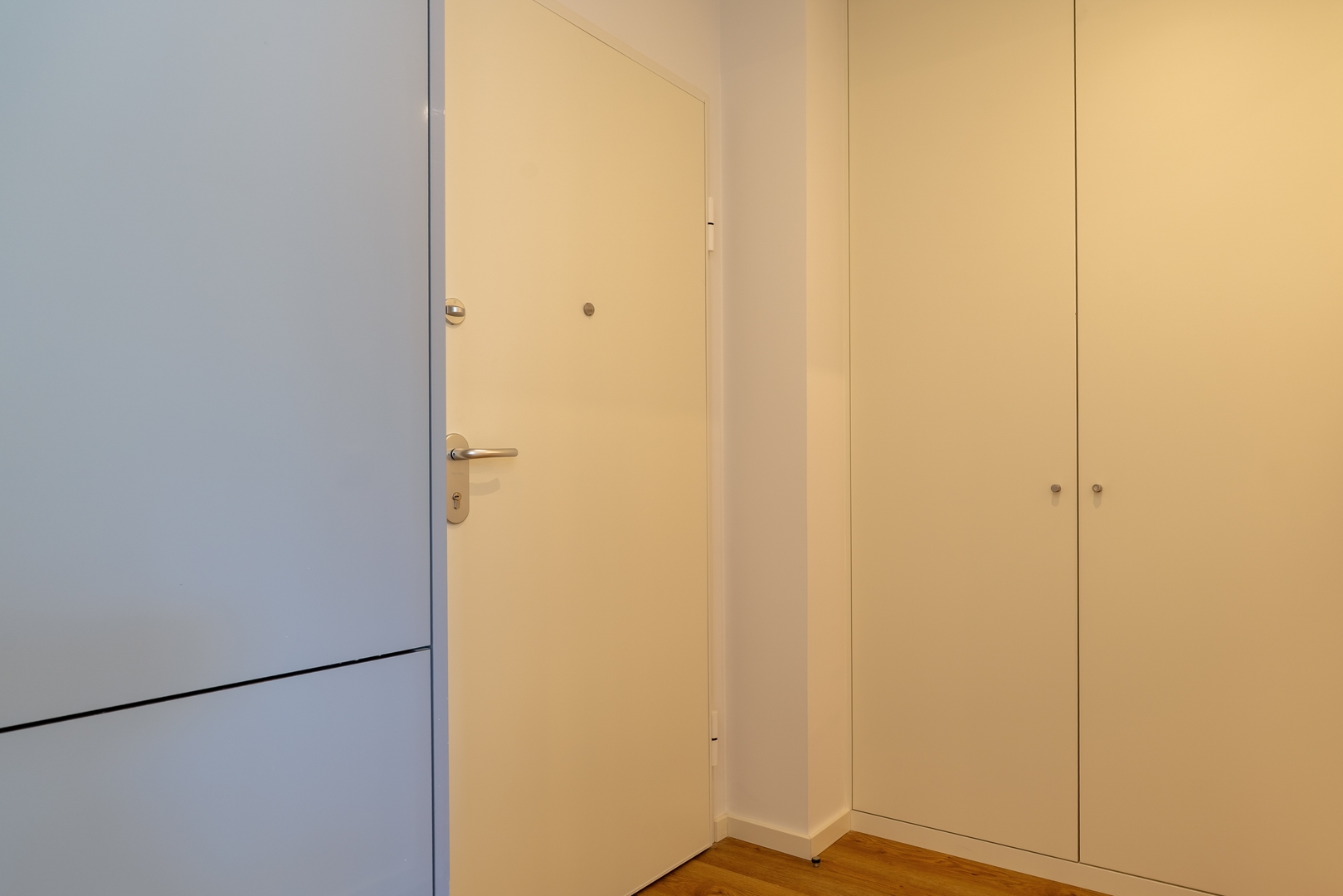 Sleek & Modern Flat w/ Private Garage by HostWise 27 Host Wise Booking