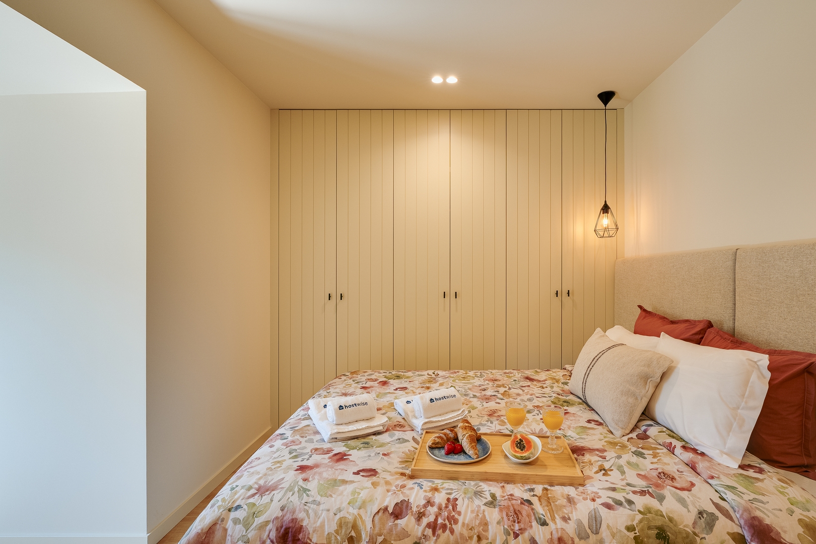 Pool & Indoor Jacuzzi in Pedorido by HostWise 91 Host Wise Booking