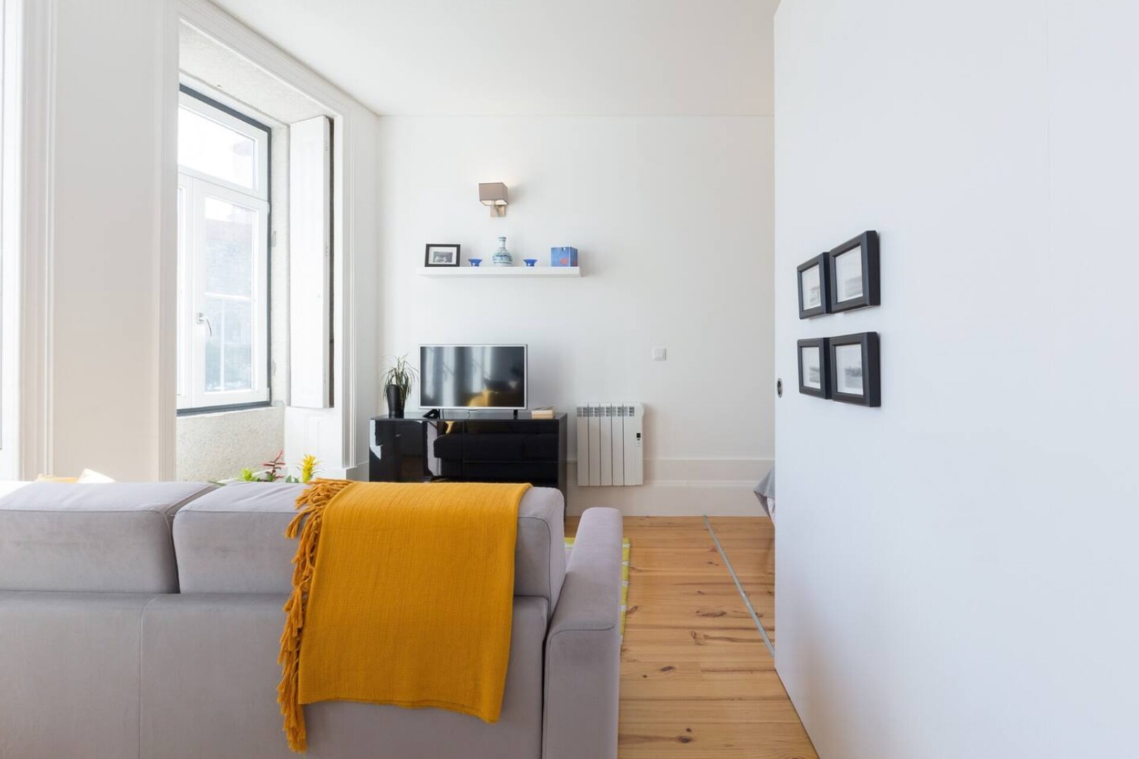Central Sunny Flat - Prime Location by HostWise 13 Host Wise Booking