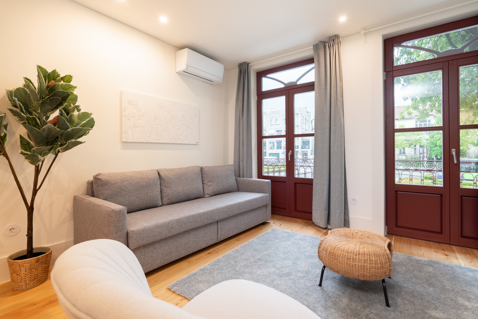 Modern & Spacious Apartments by HostWise 12 Host Wise Booking