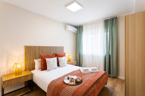 Modern & Bright Flat with Workspace by HostWise Host Wise Booking