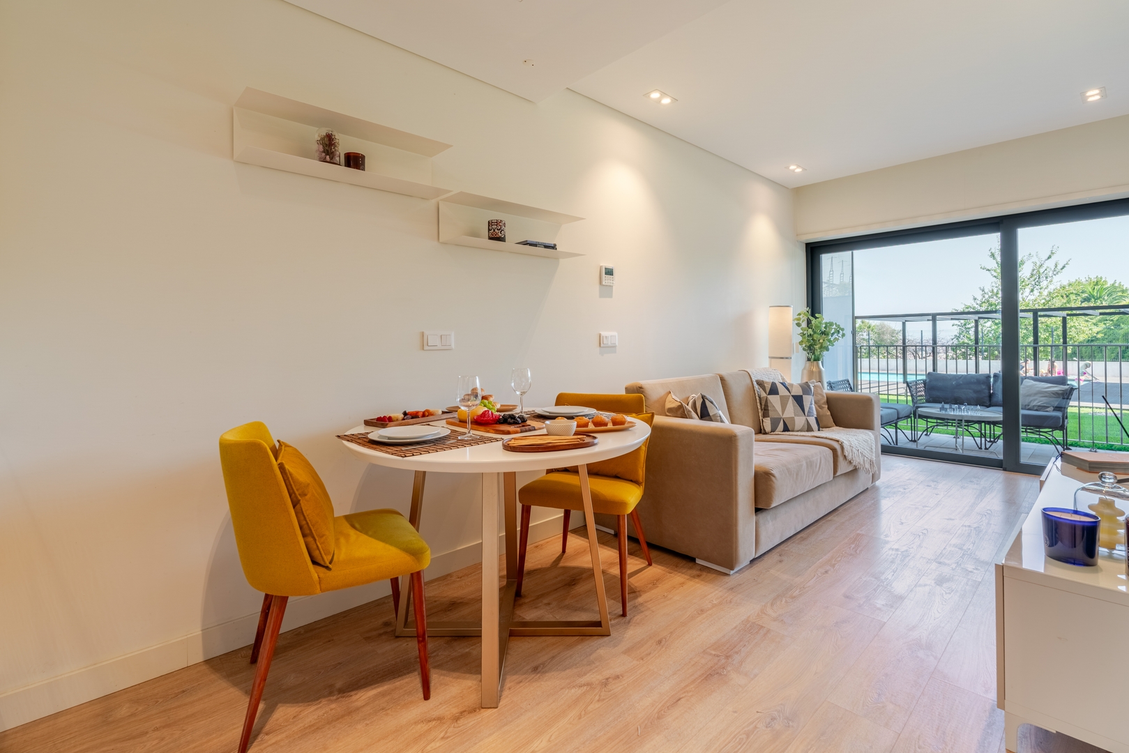 Studio w/ Balcony, Pool & Gym in Antas by HostWise 20 Host Wise Booking