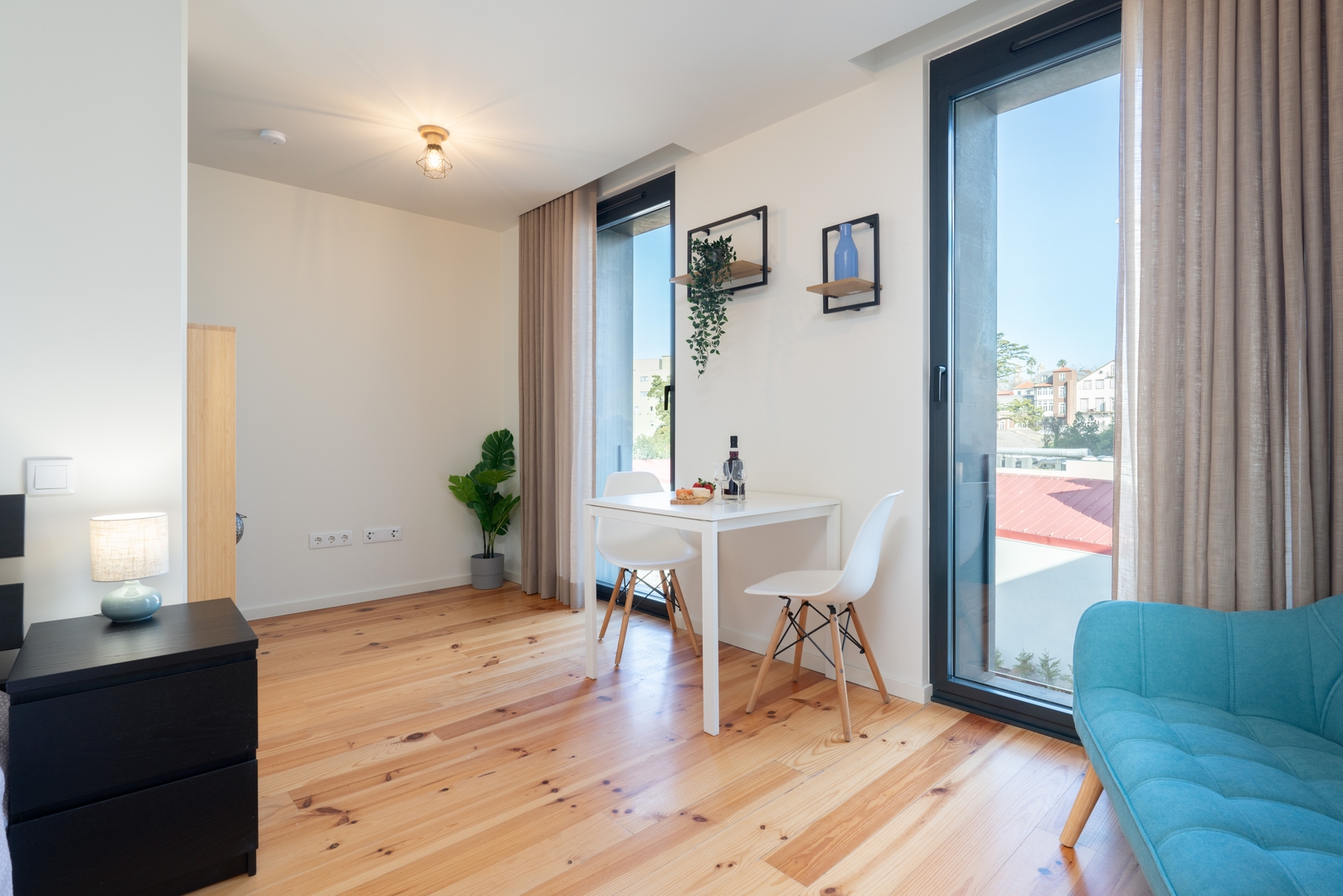 Host Wise - Stylish Studio in Porto Downtown 8 Host Wise Booking