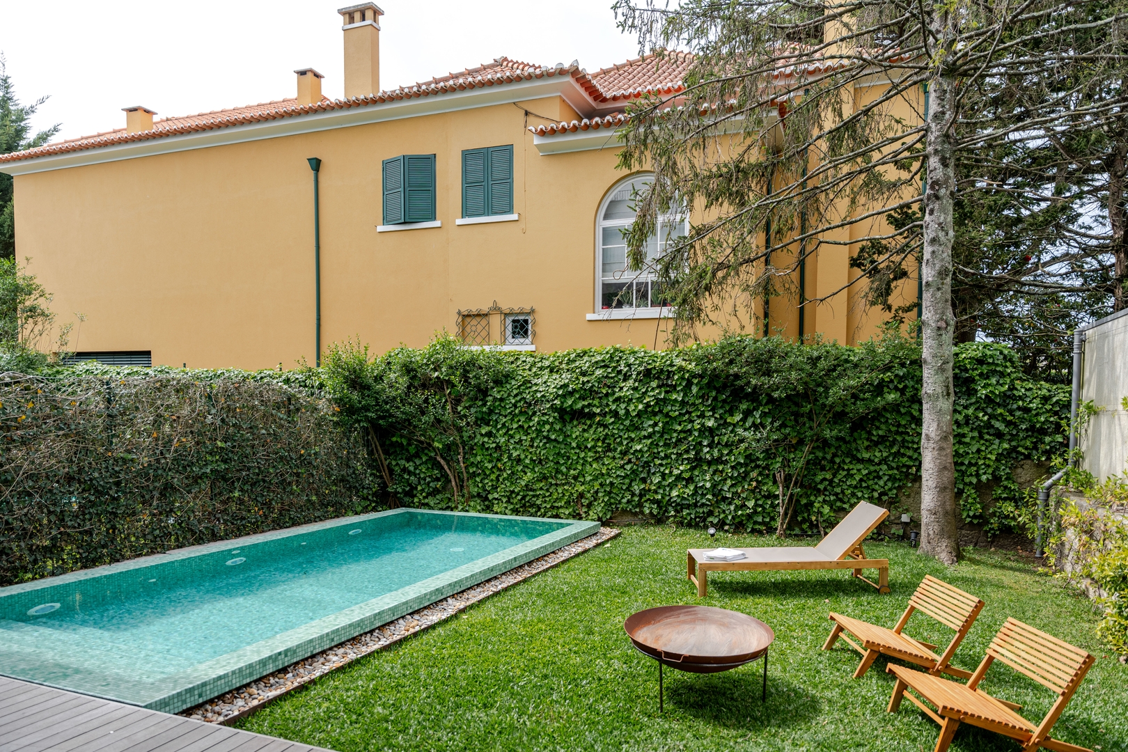 Grand Villa w/ Pool, Garden & Garage by HostWise 51 Host Wise Booking