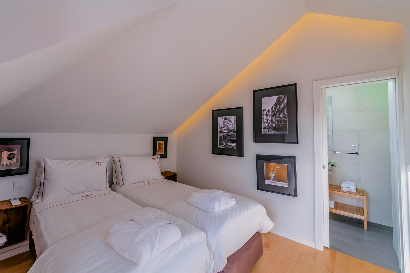 Central Apartments Stay Near Clérigos by HostWise 17 Host Wise Booking