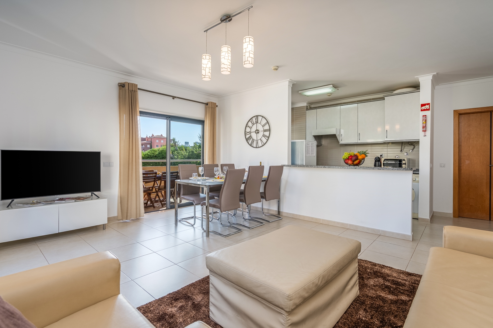 Spacious & Sunny Apartment with Pool by HostWise 13 Host Wise Booking