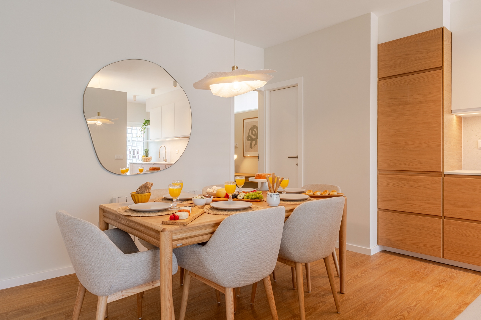 Stylish & Spacious Apartment by HostWise 21 Host Wise Booking