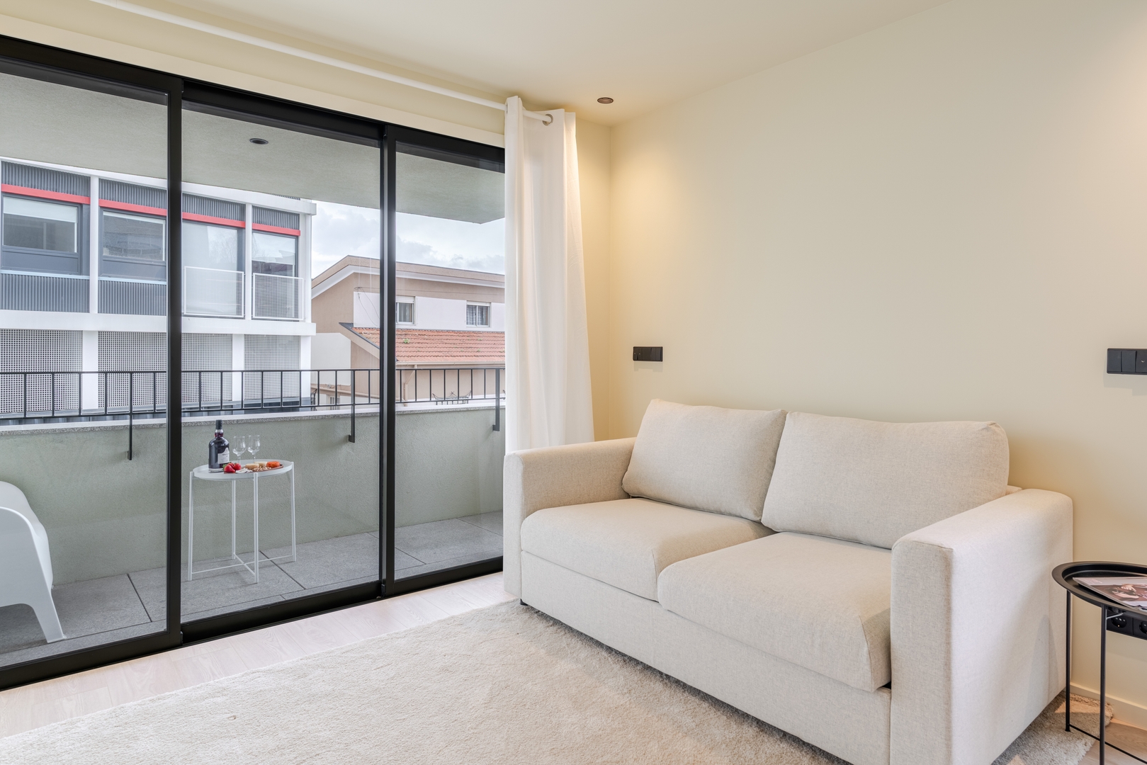 HostWise - Stylish Flat with Terrace & Garage 18 Host Wise Booking